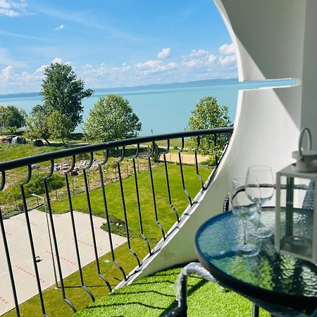 Top Sunset Beach Apartman Siófok Esterno foto