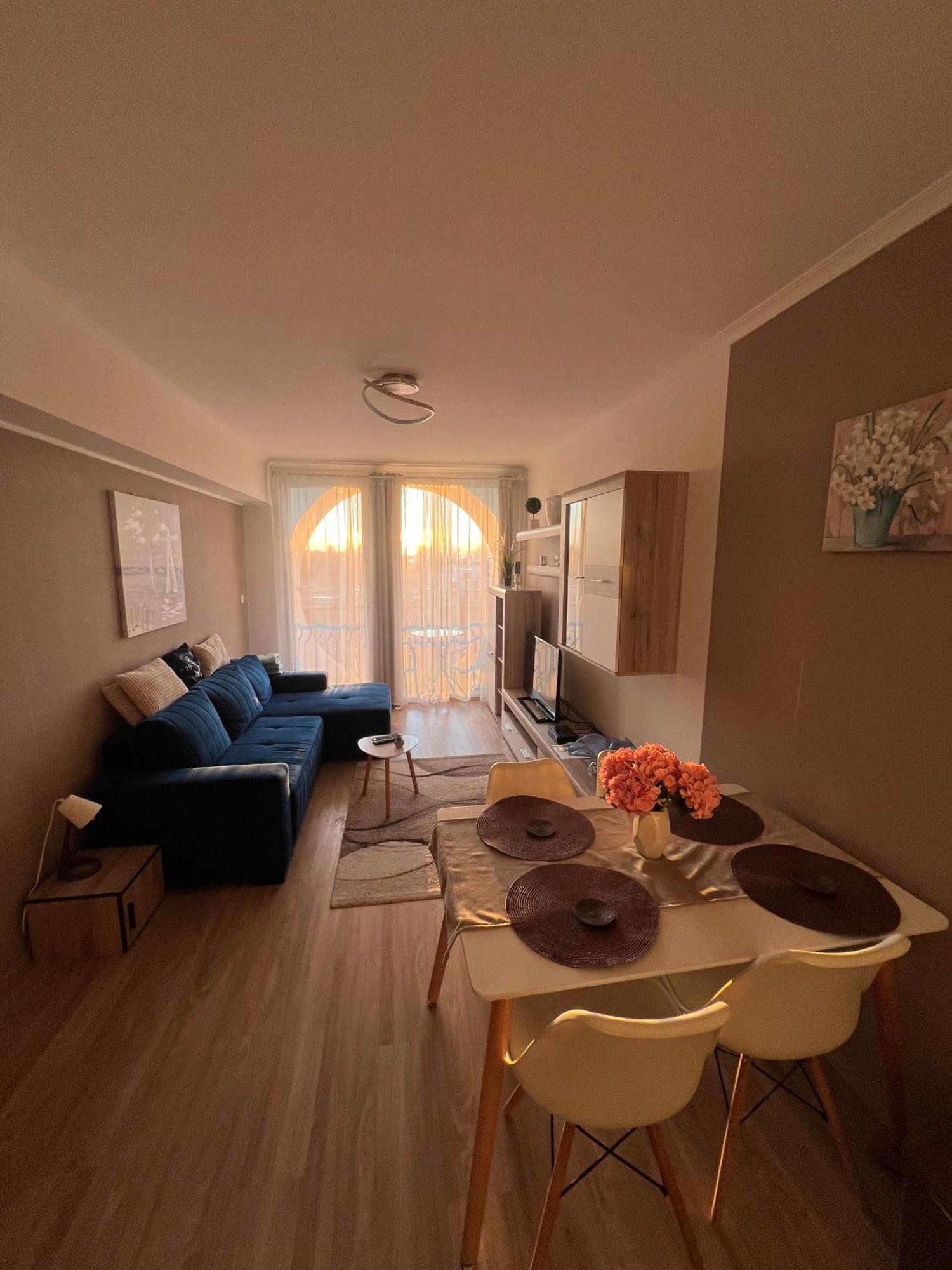 Top Sunset Beach Apartman Siófok Esterno foto