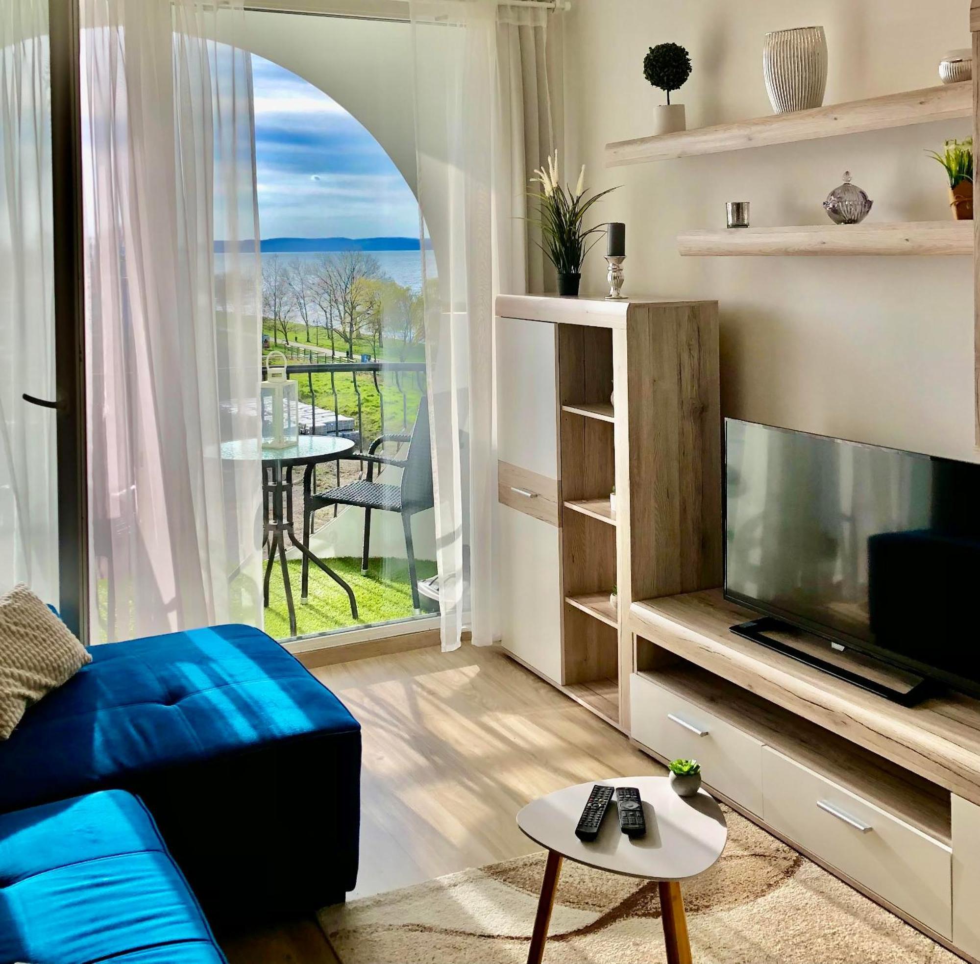 Top Sunset Beach Apartman Siófok Esterno foto